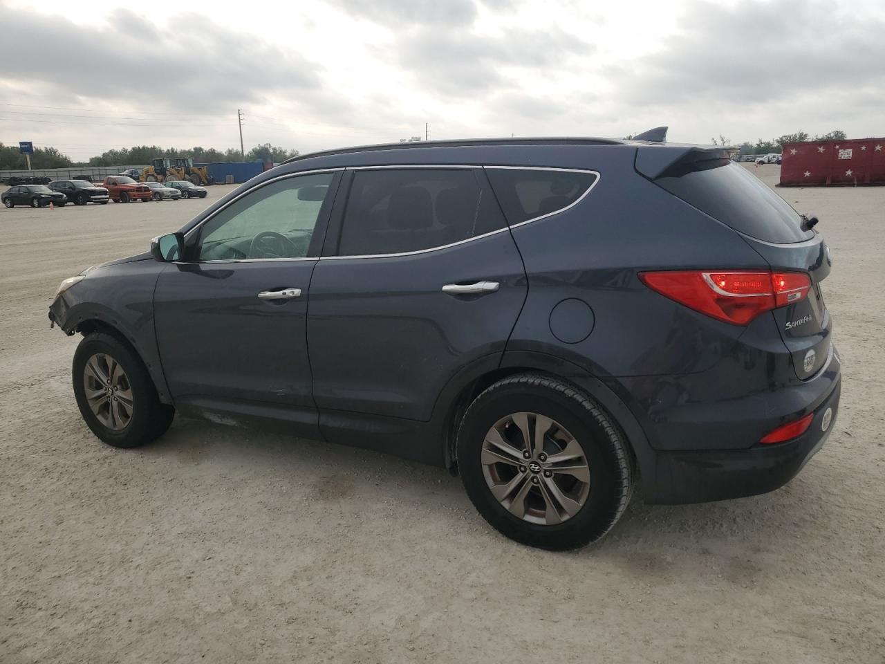 2014 Hyundai Santa Fe - Image 2