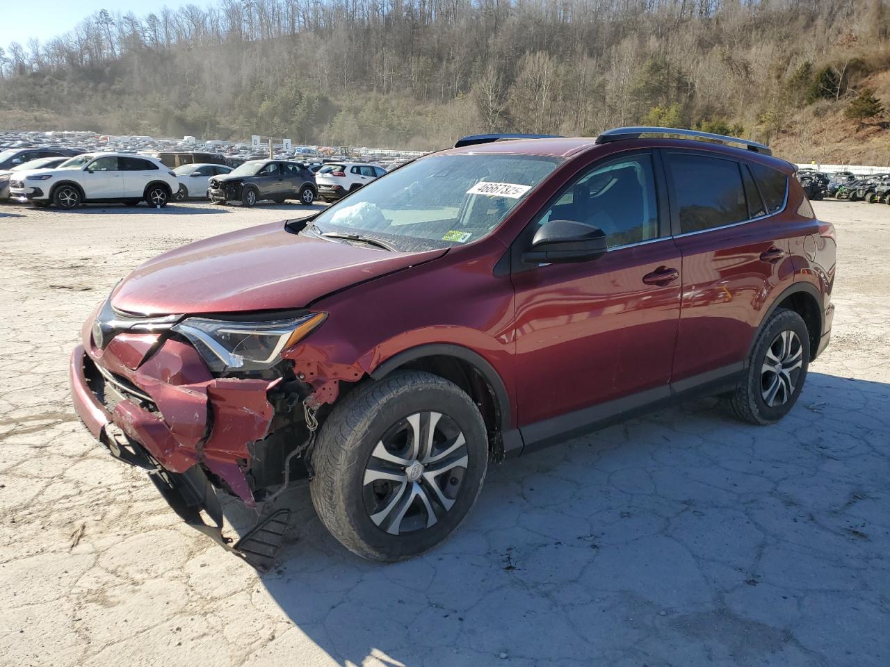 2018 Toyota Rav4 Le for Sale in Hurricane, WV - Front End