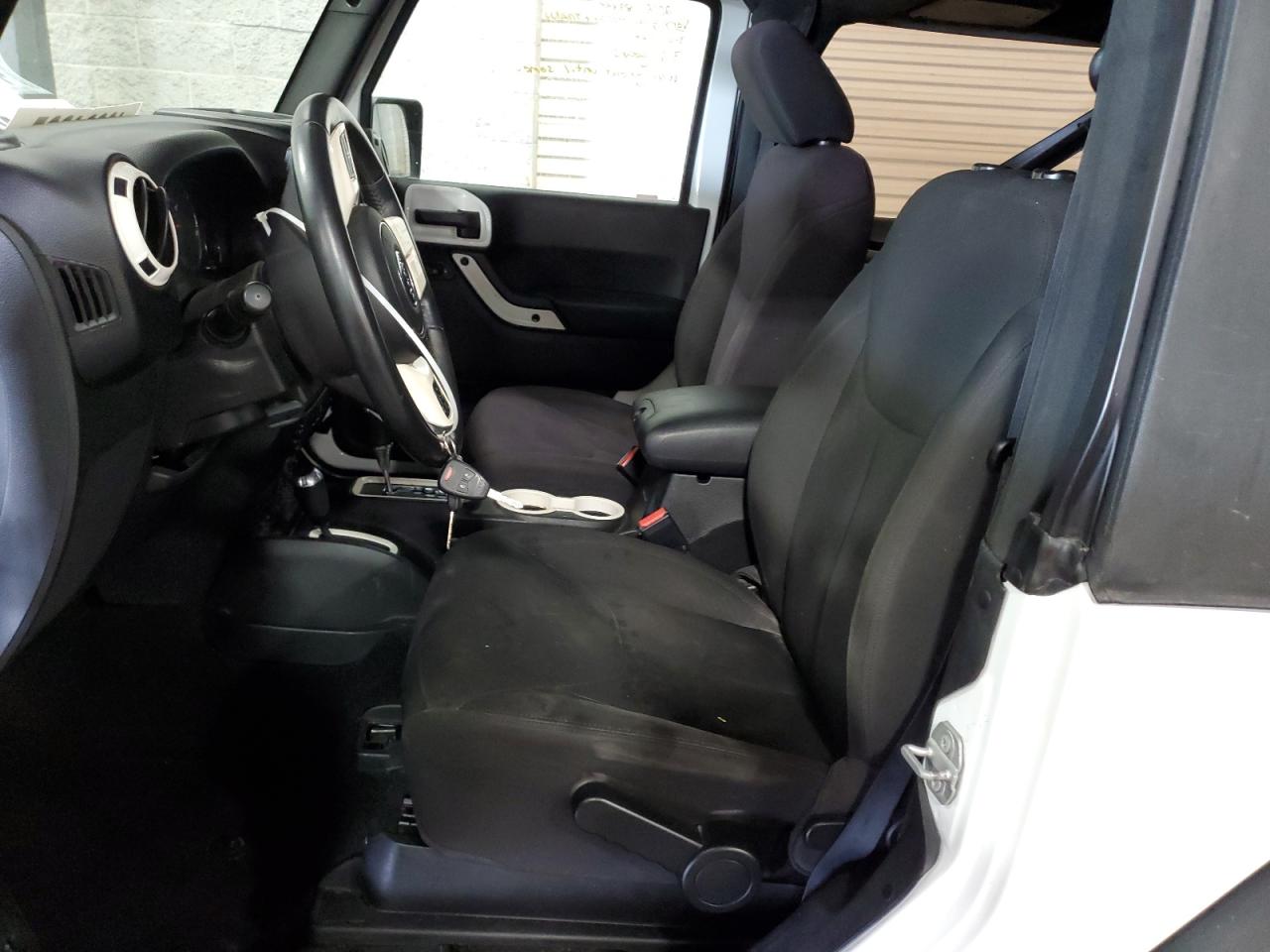 2016 Jeep Wrangler - Image 7
