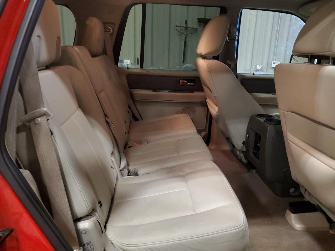 2011 Ford Expedition - Image 11