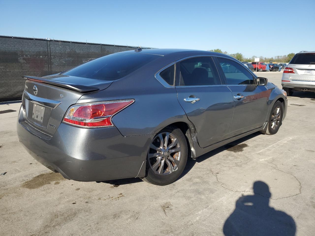 2015 Nissan Altima - Image 3