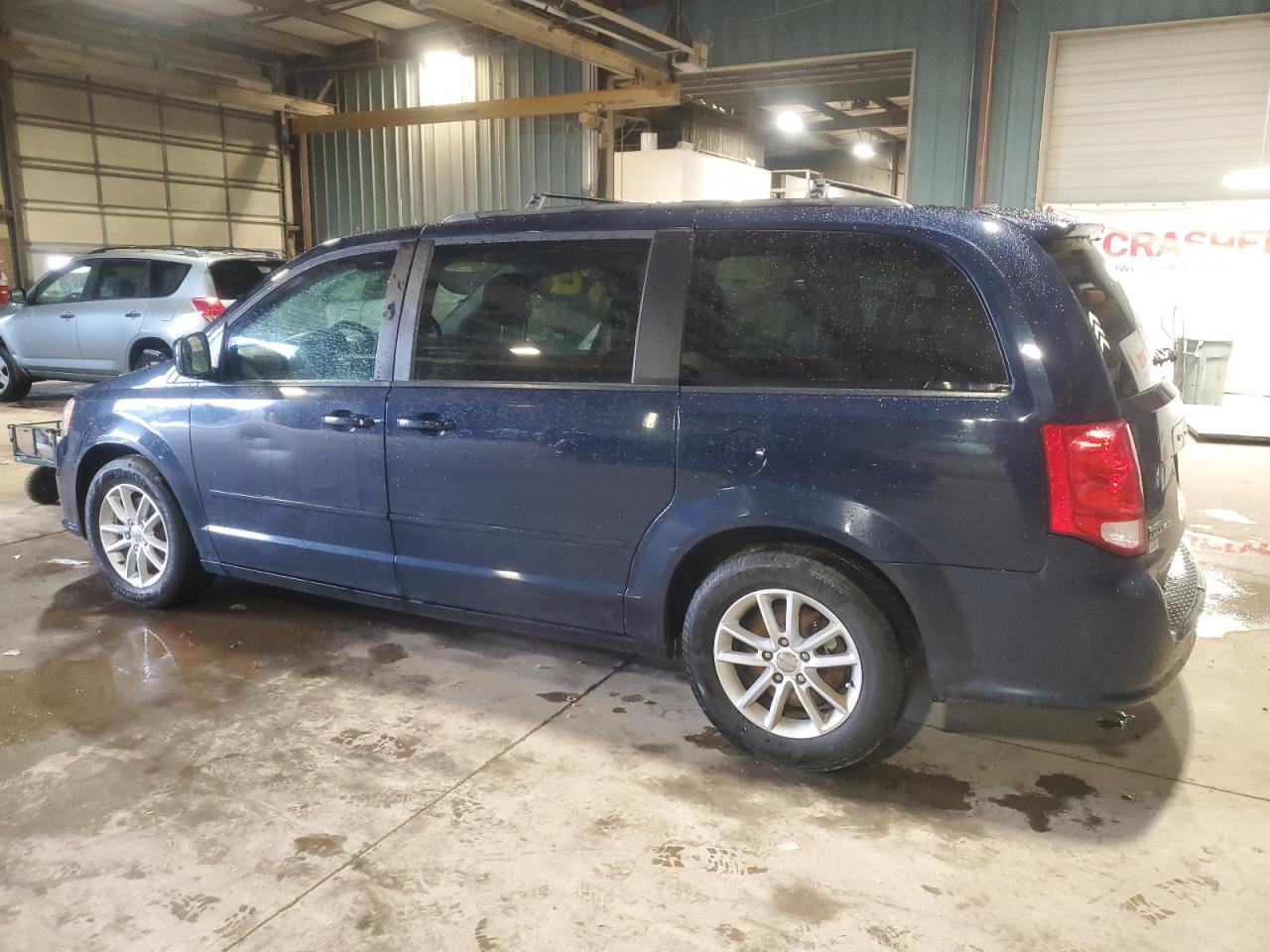 2016 Dodge Caravan - Image 2