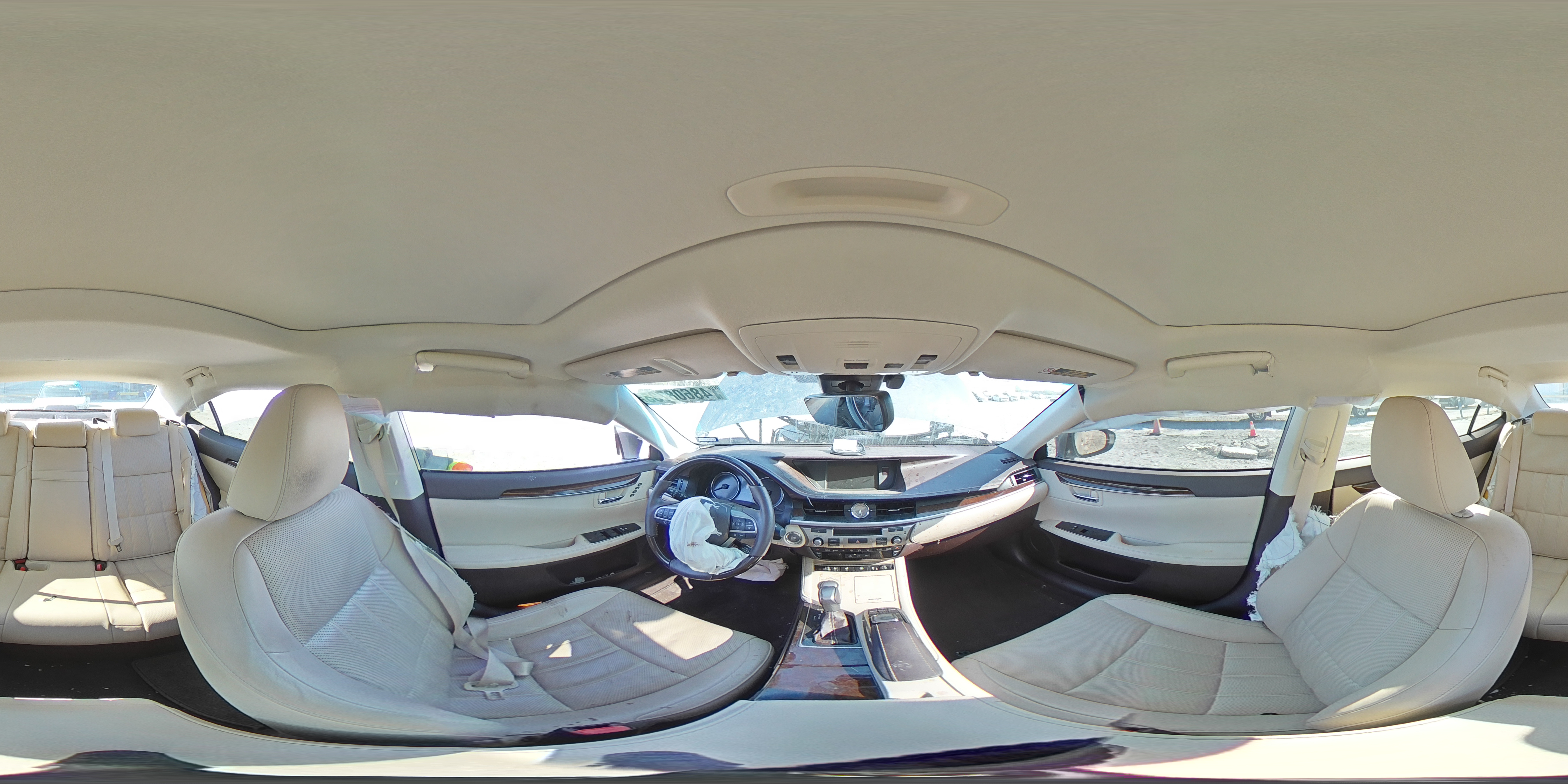 2016 Lexus ES - Image 13