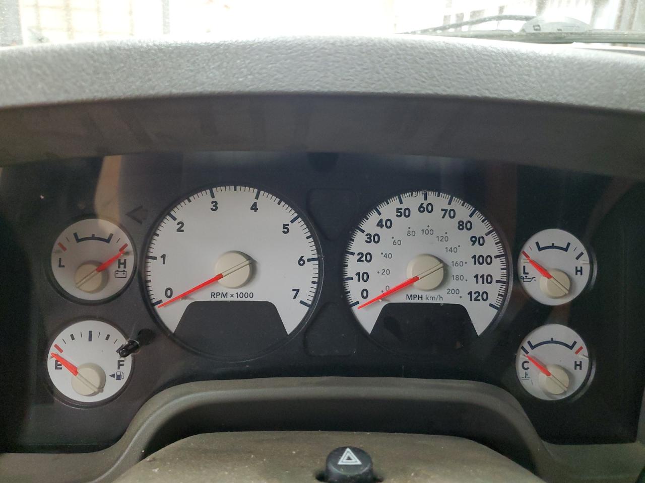 2006 Dodge RAM - Image 9