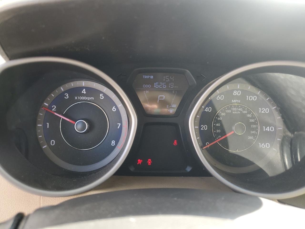 2013 Hyundai Elantra - Image 9