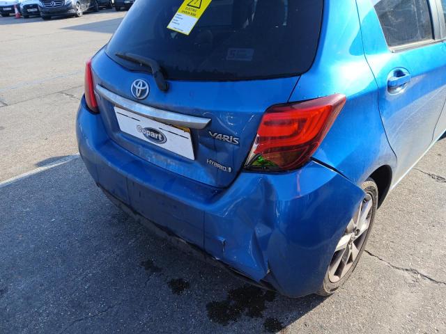 2014 TOYOTA YARIS HYBR