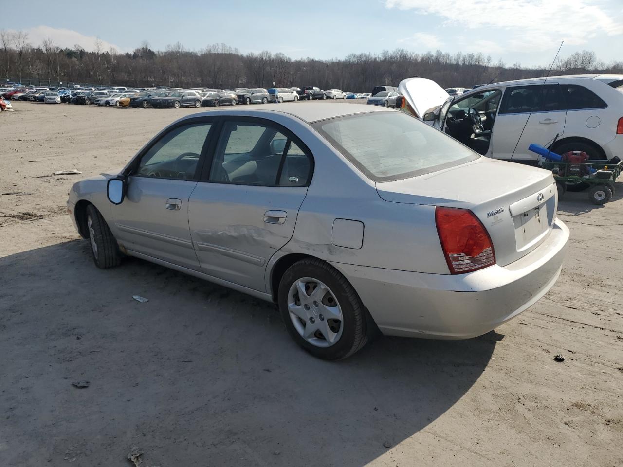 2004 Hyundai Elantra Gls VIN: KMHDN46D04U913100 Lot: 49696475