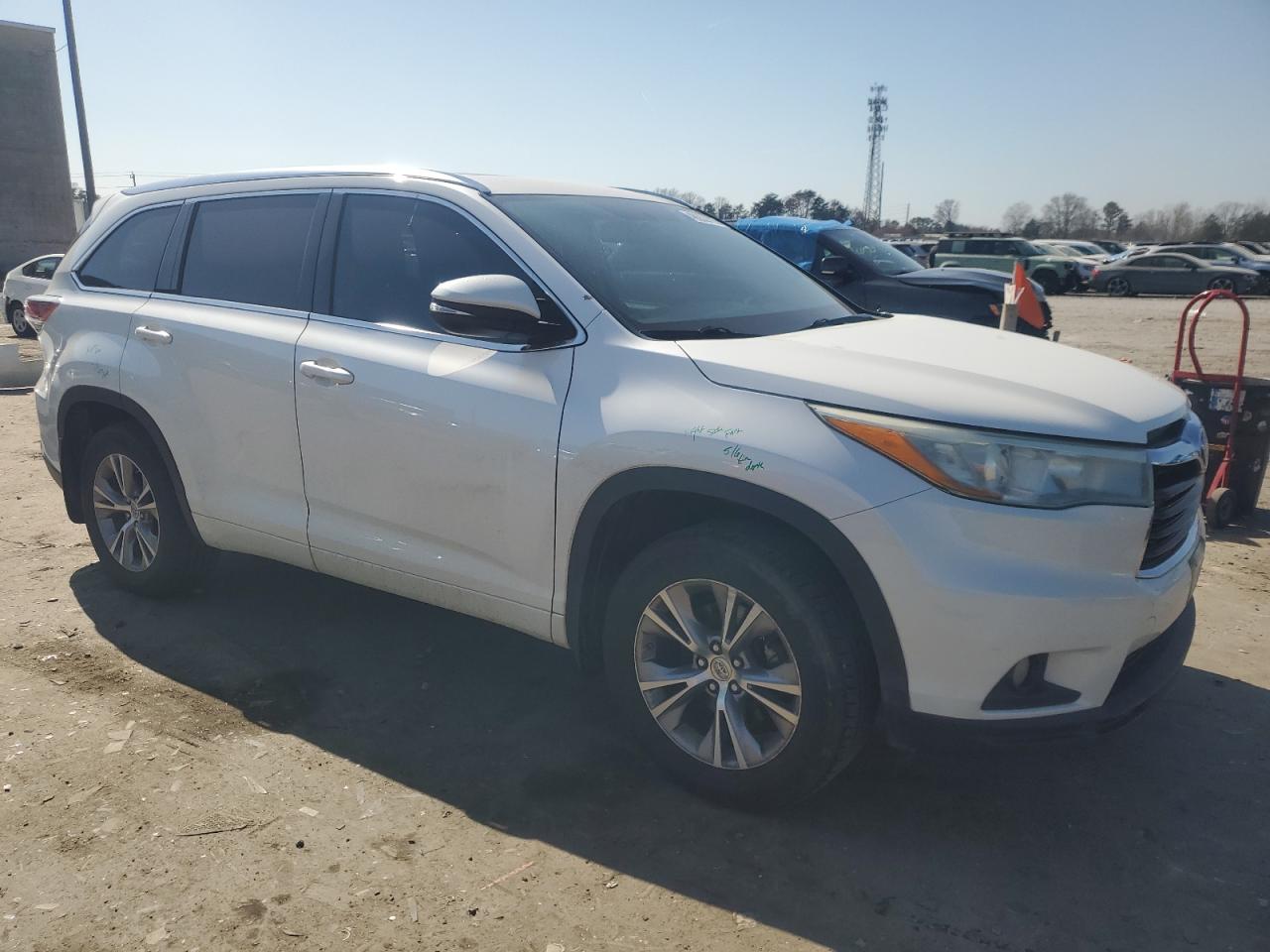 2015 Toyota Highlander - Image 4