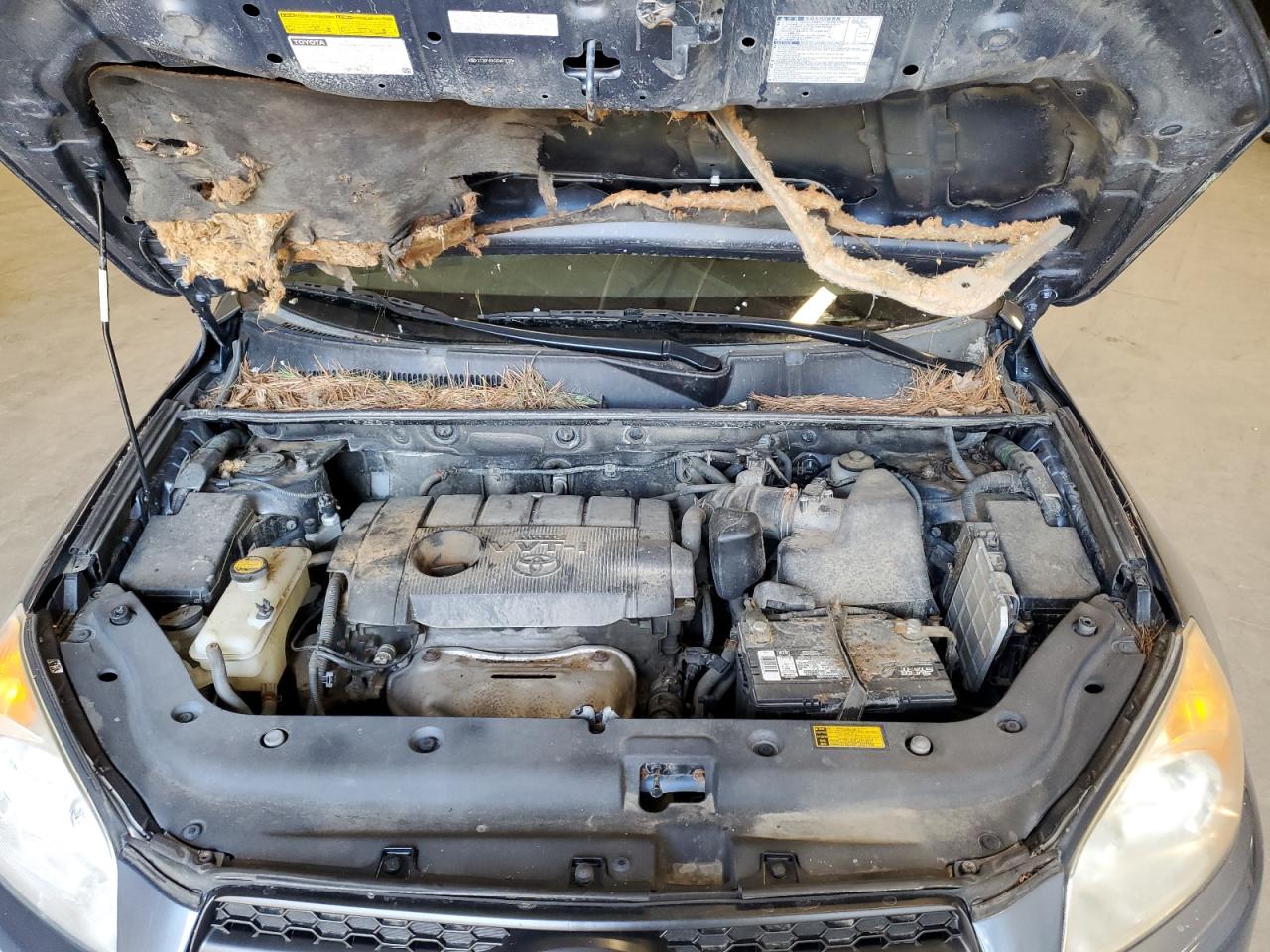 2012 Toyota RAV 4 - Image 12