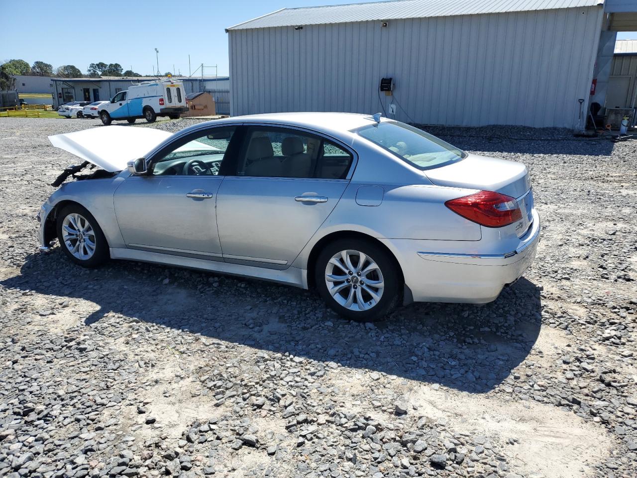 2013 Hyundai Genesis - Image 2