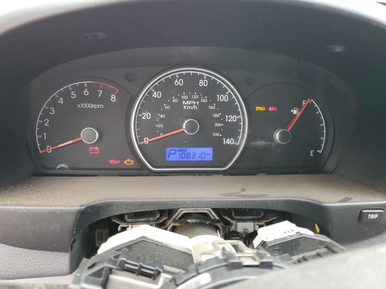 2010 Hyundai Elantra - Image 9