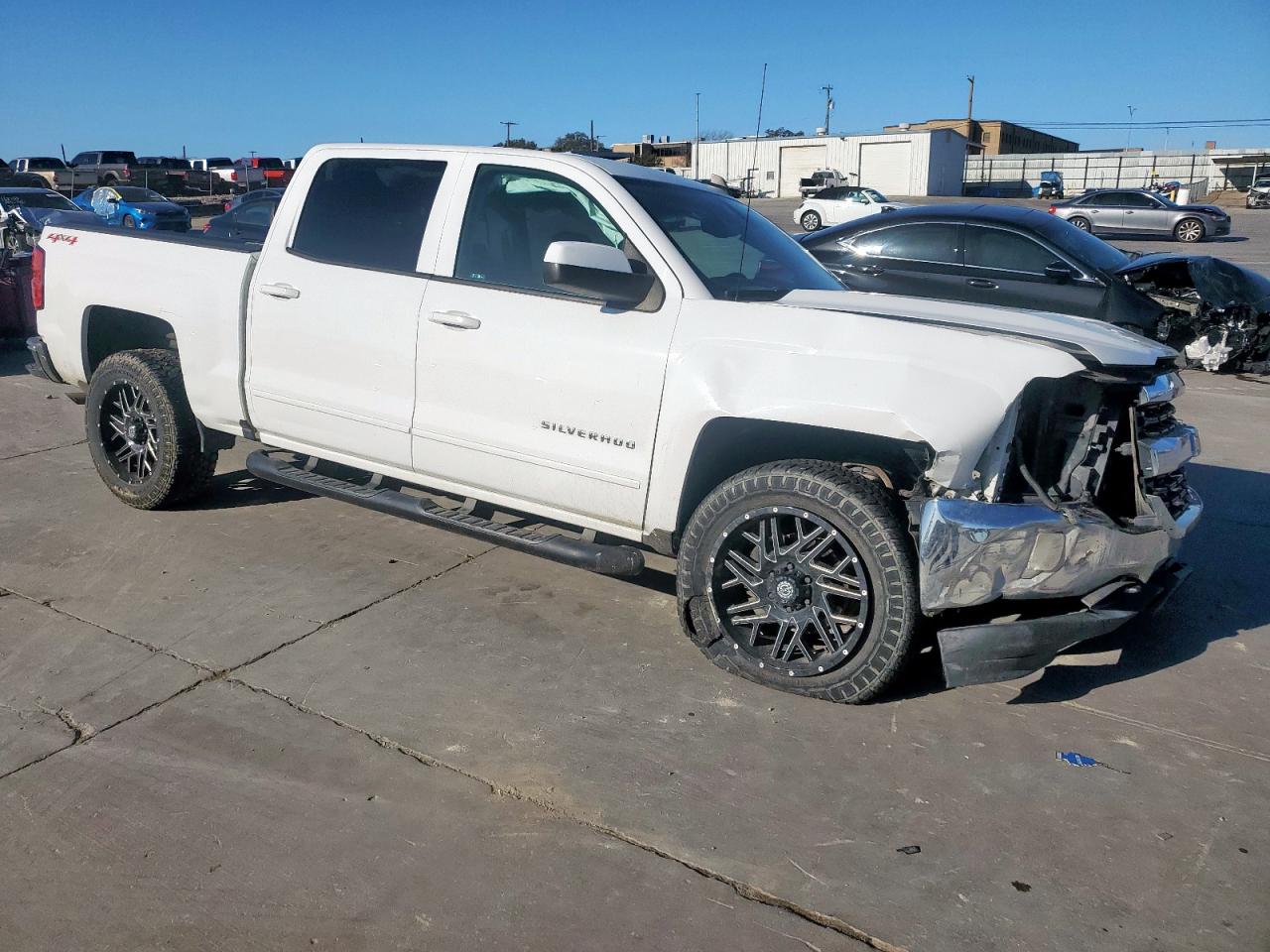 2017 Chevrolet Silverado - Image 4