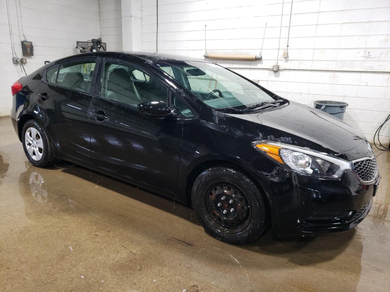 2016 Kia Forte - Image 4