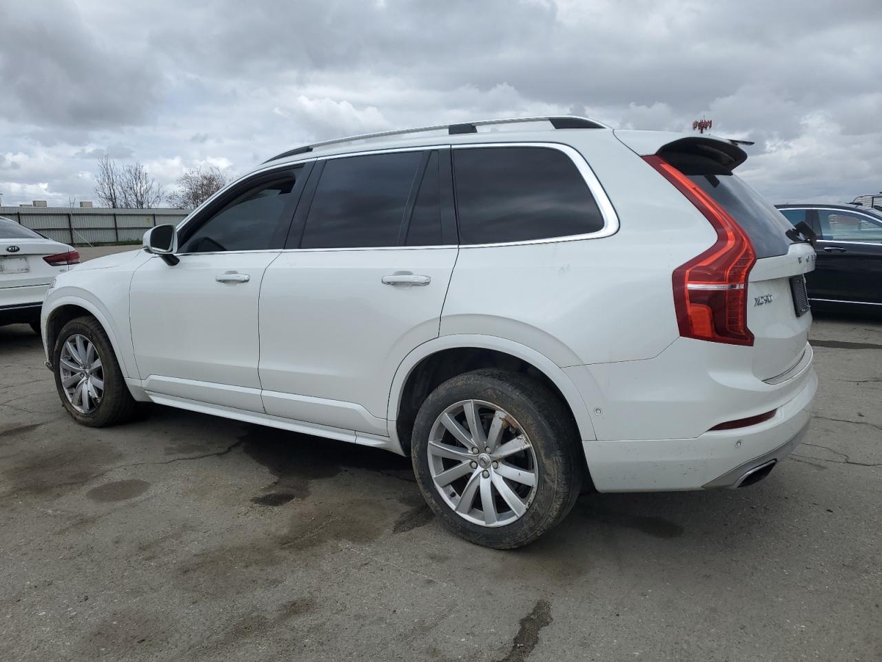 2016 Volvo XC90 - Image 2