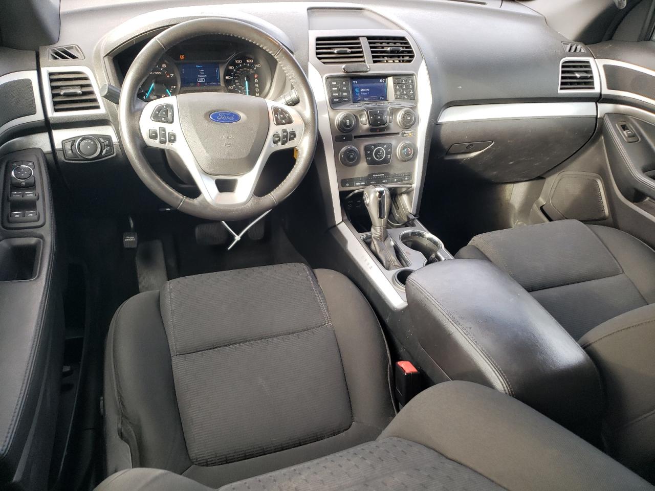 2014 Ford Explorer - Image 8