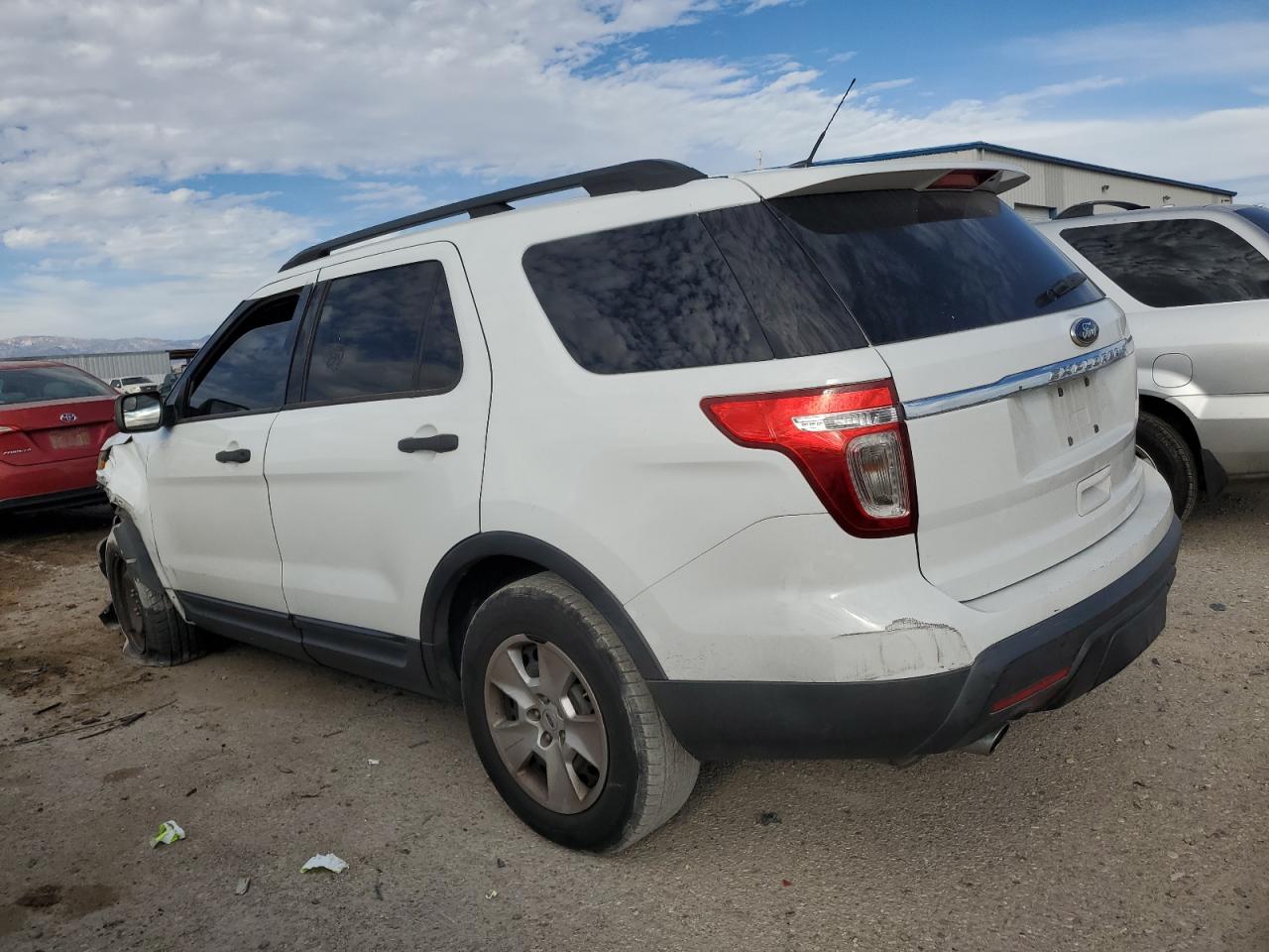 2014 Ford Explorer - Image 2