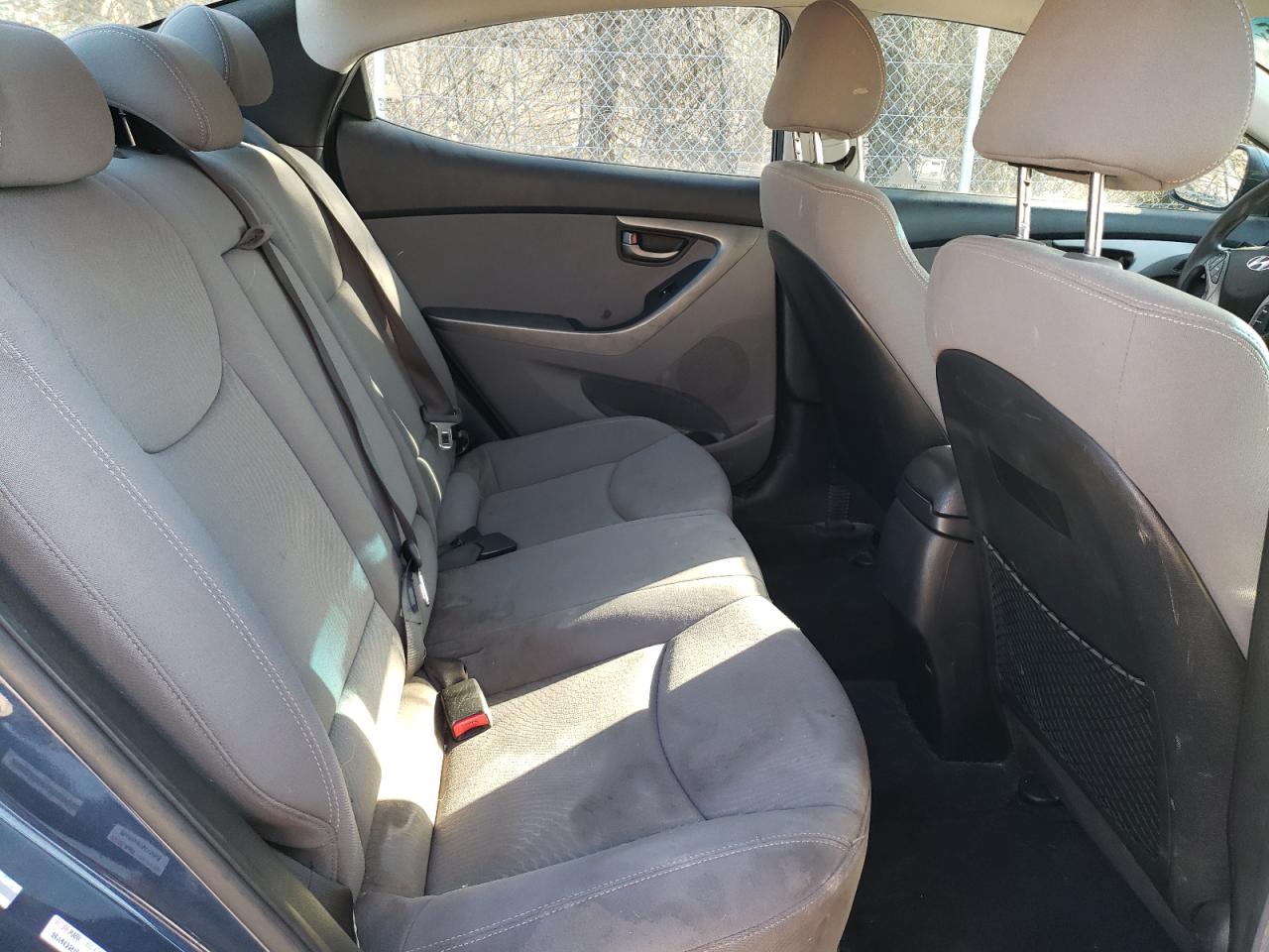 2014 Hyundai Elantra - Image 10