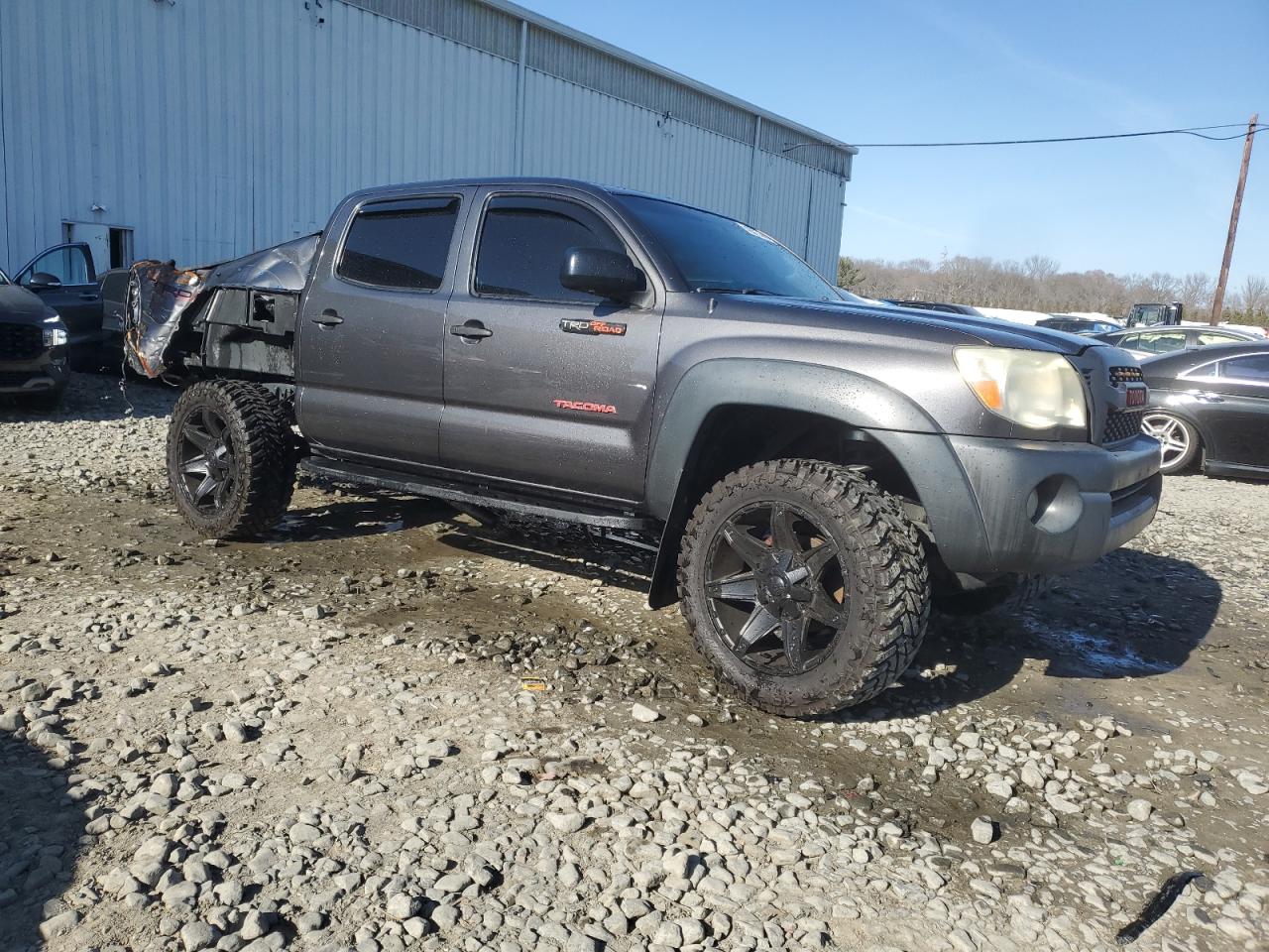 2011 Toyota Tacoma - Image 4