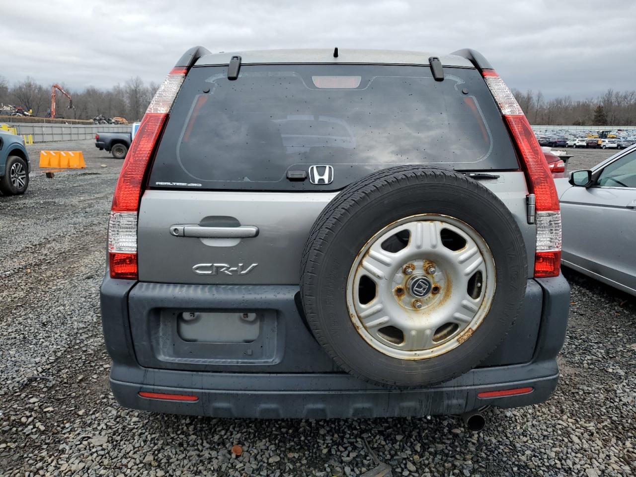 2005 Honda CR-V - Image 6