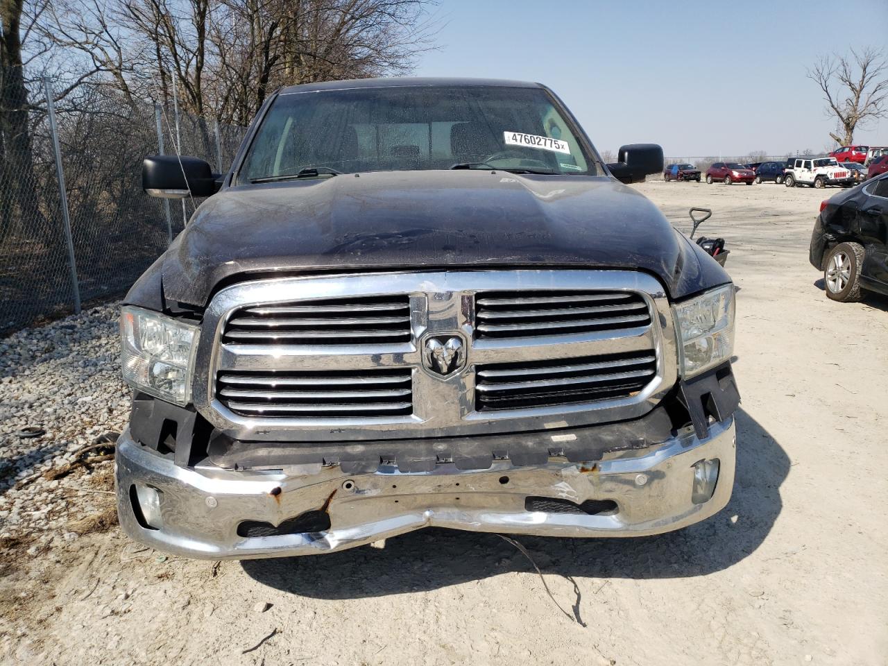 2016 RAM 1500 - Image 5