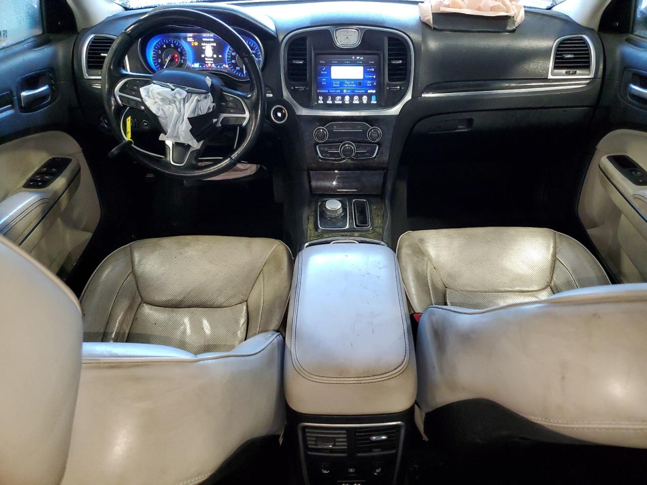 2015 Chrysler 300 - Image 8