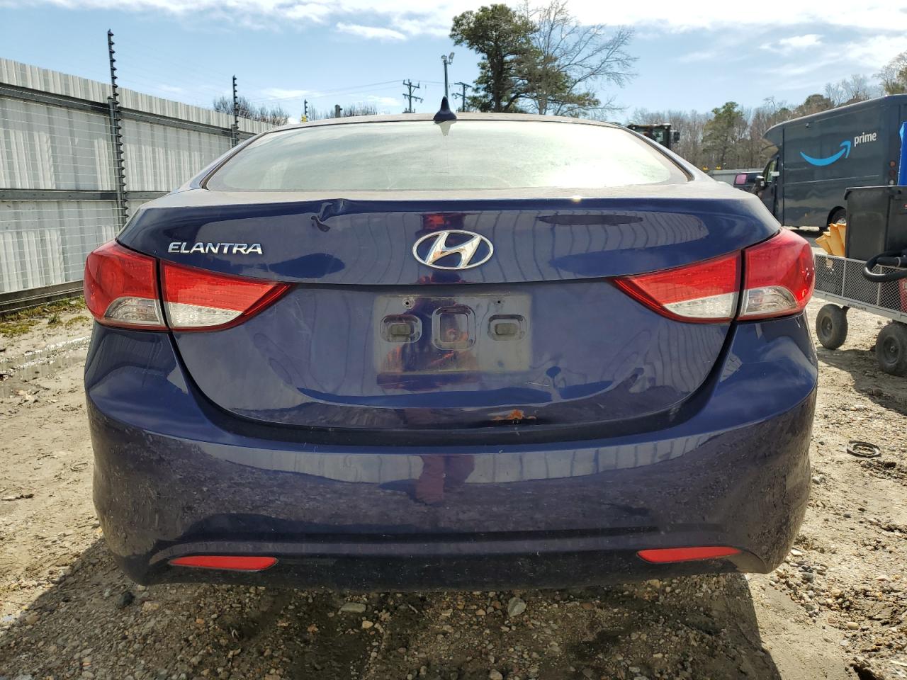 2013 Hyundai Elantra - Image 6