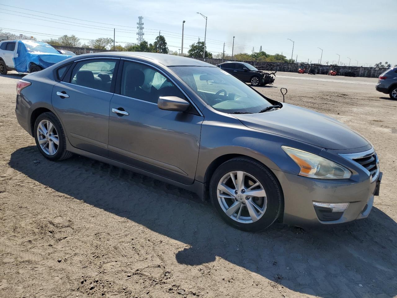2014 Nissan Altima - Image 4