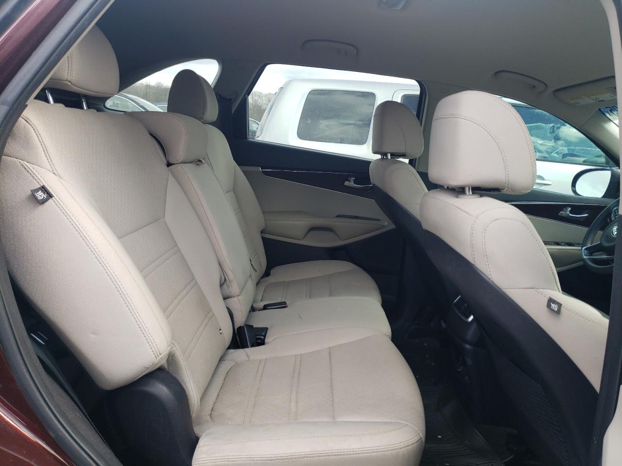 2017 Kia Sorento - Image 11