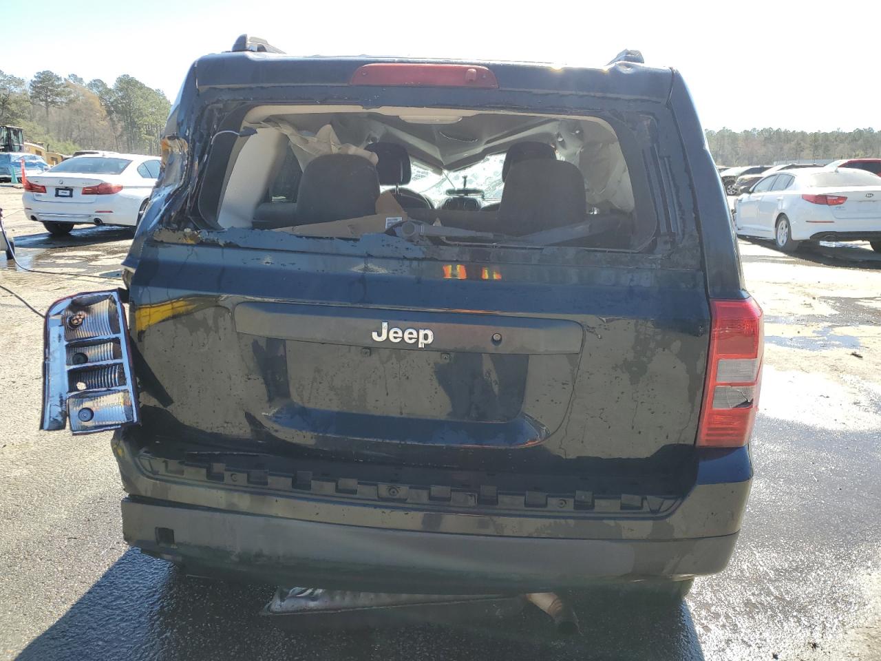 2013 Jeep Liberty (Patriot) - Image 6