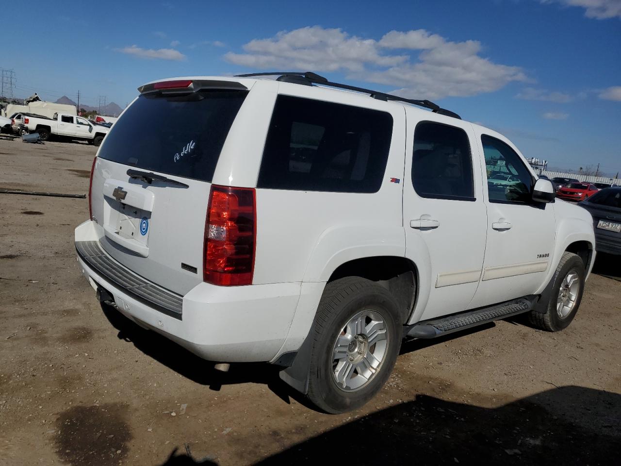 2011 Chevrolet Tahoe - Image 3