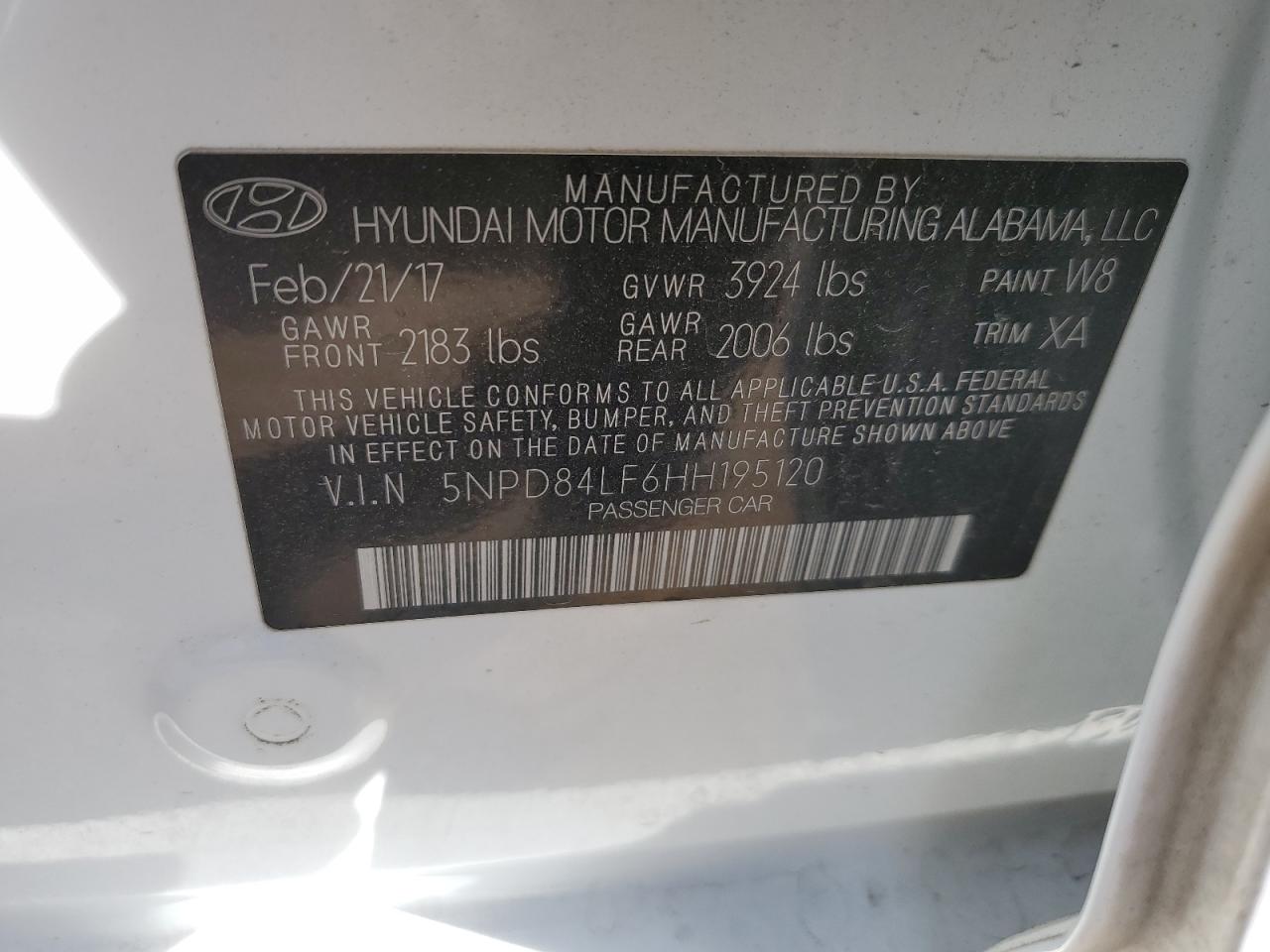 2017 Hyundai Elantra - Image 14
