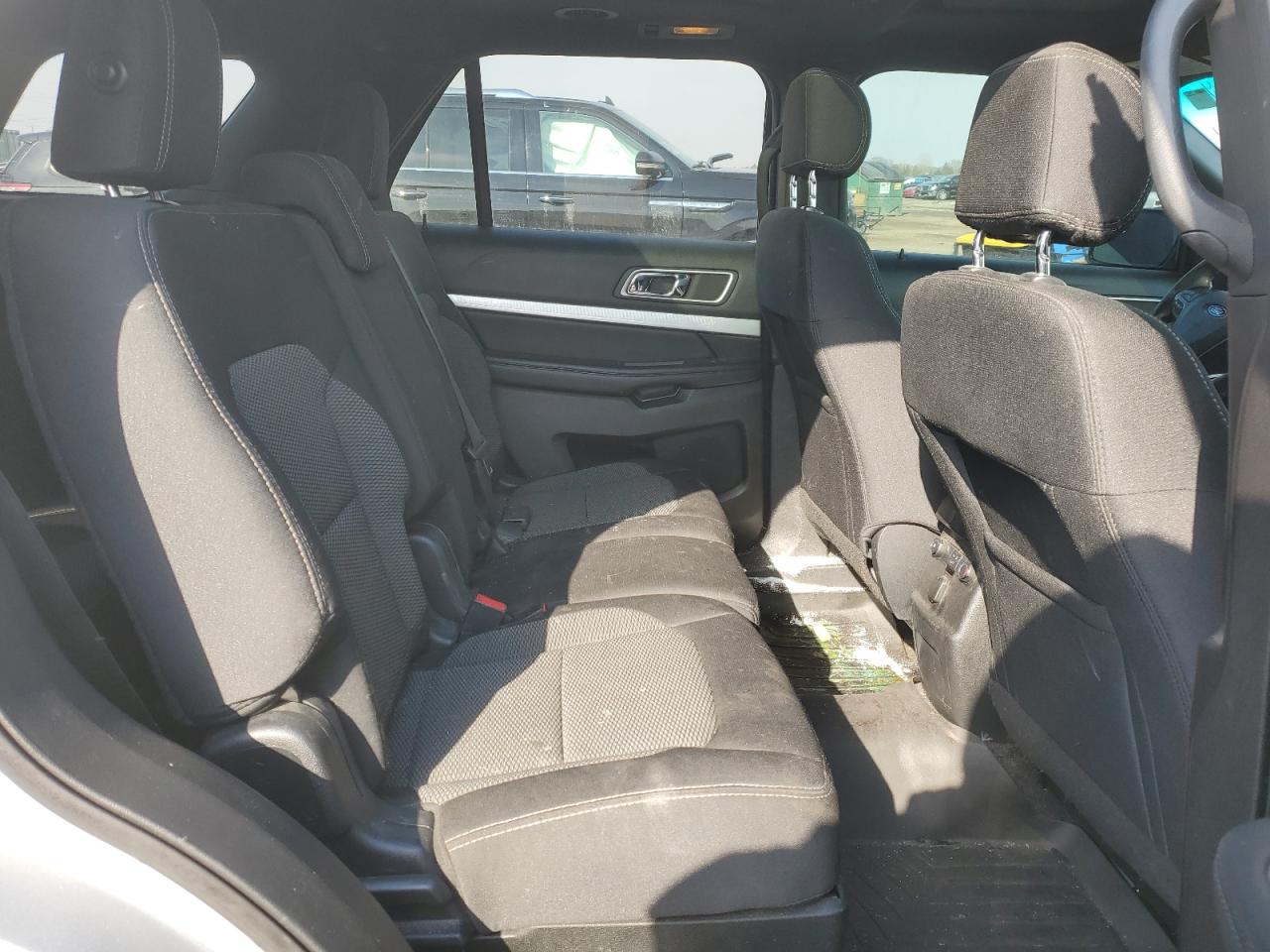 2017 Ford Explorer - Image 11