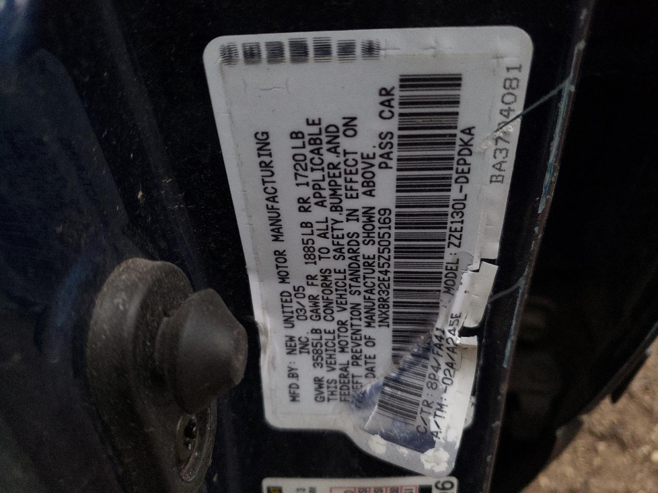 2005 Toyota Corolla - Image 12