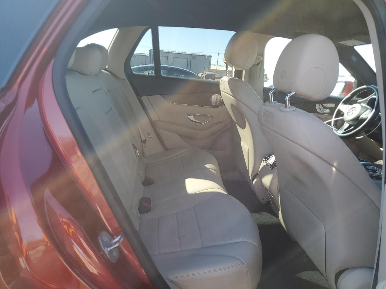 2018 Mercedes-Benz GLC - Image 11