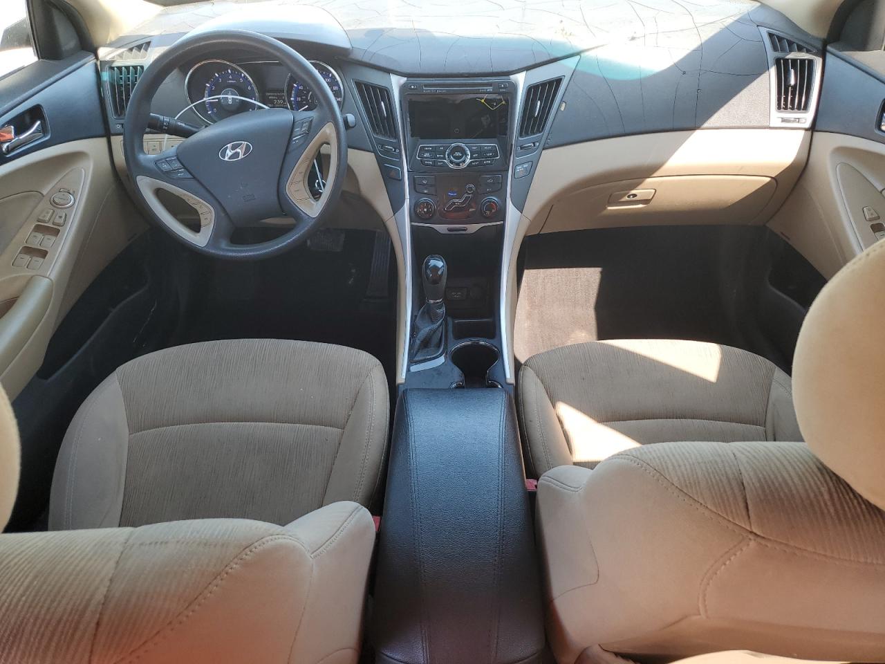 2011 Hyundai Sonata - Image 8