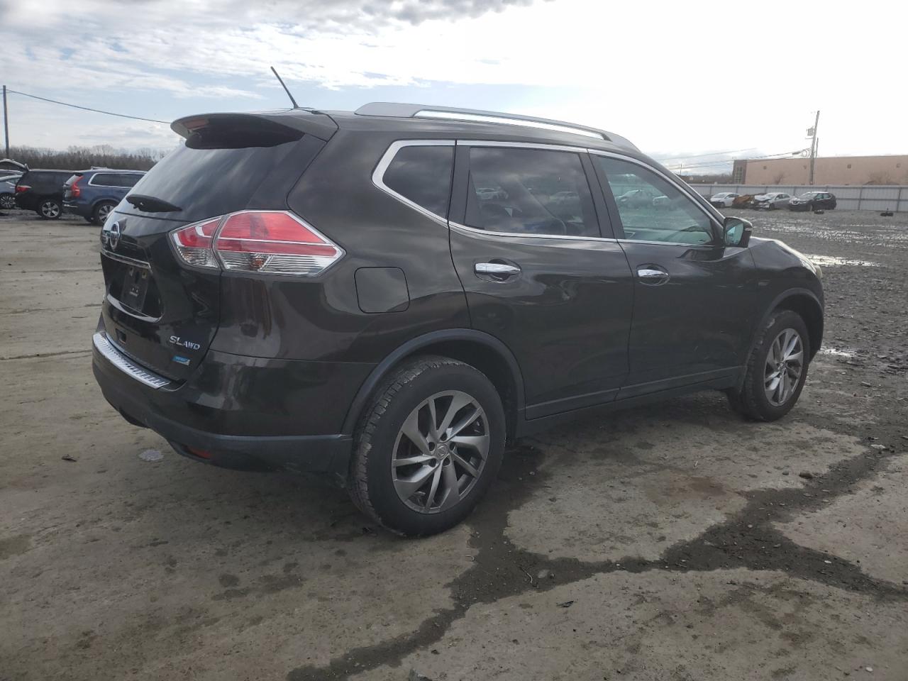2014 Nissan Rogue - Image 3