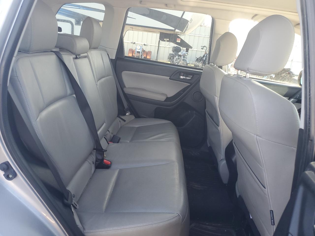 2015 Subaru Forester - Image 11