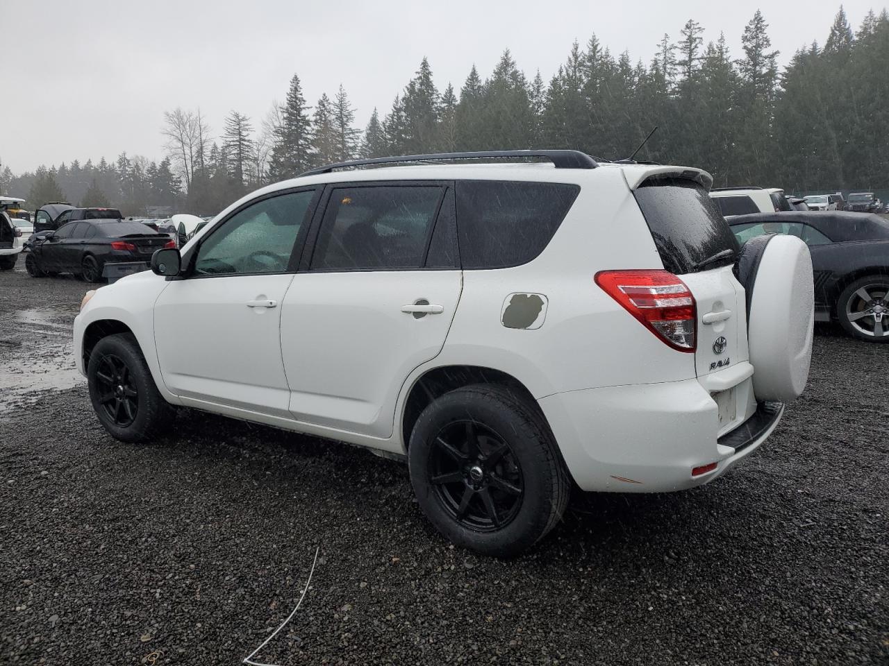 2012 Toyota RAV 4 - Image 2
