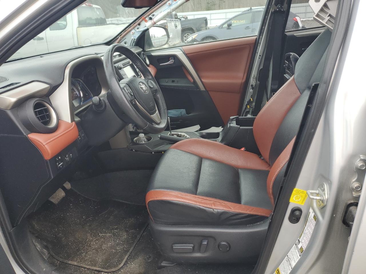 2013 Toyota RAV 4 - Image 7