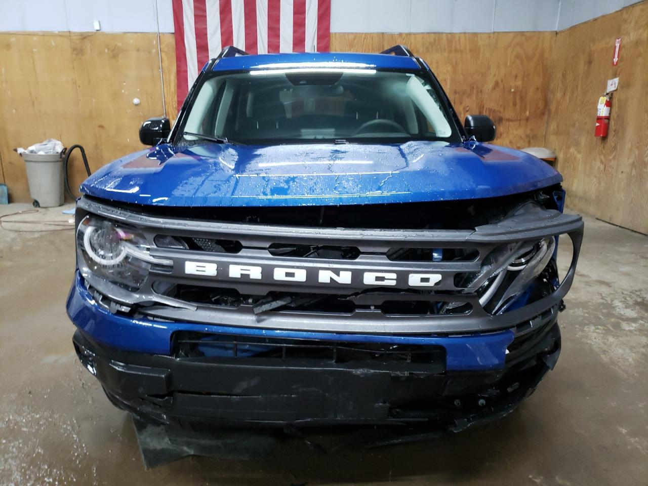 2023 Ford Bronco - Image 5