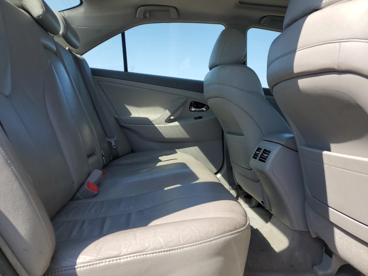 2007 Toyota Camry - Image 10