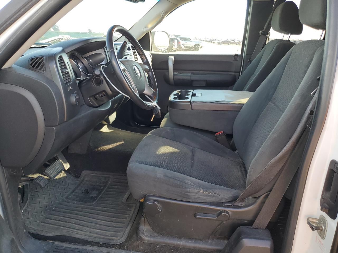 2007 Chevrolet Silverado - Image 7