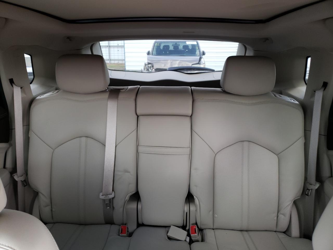 2016 Cadillac SRX - Image 10