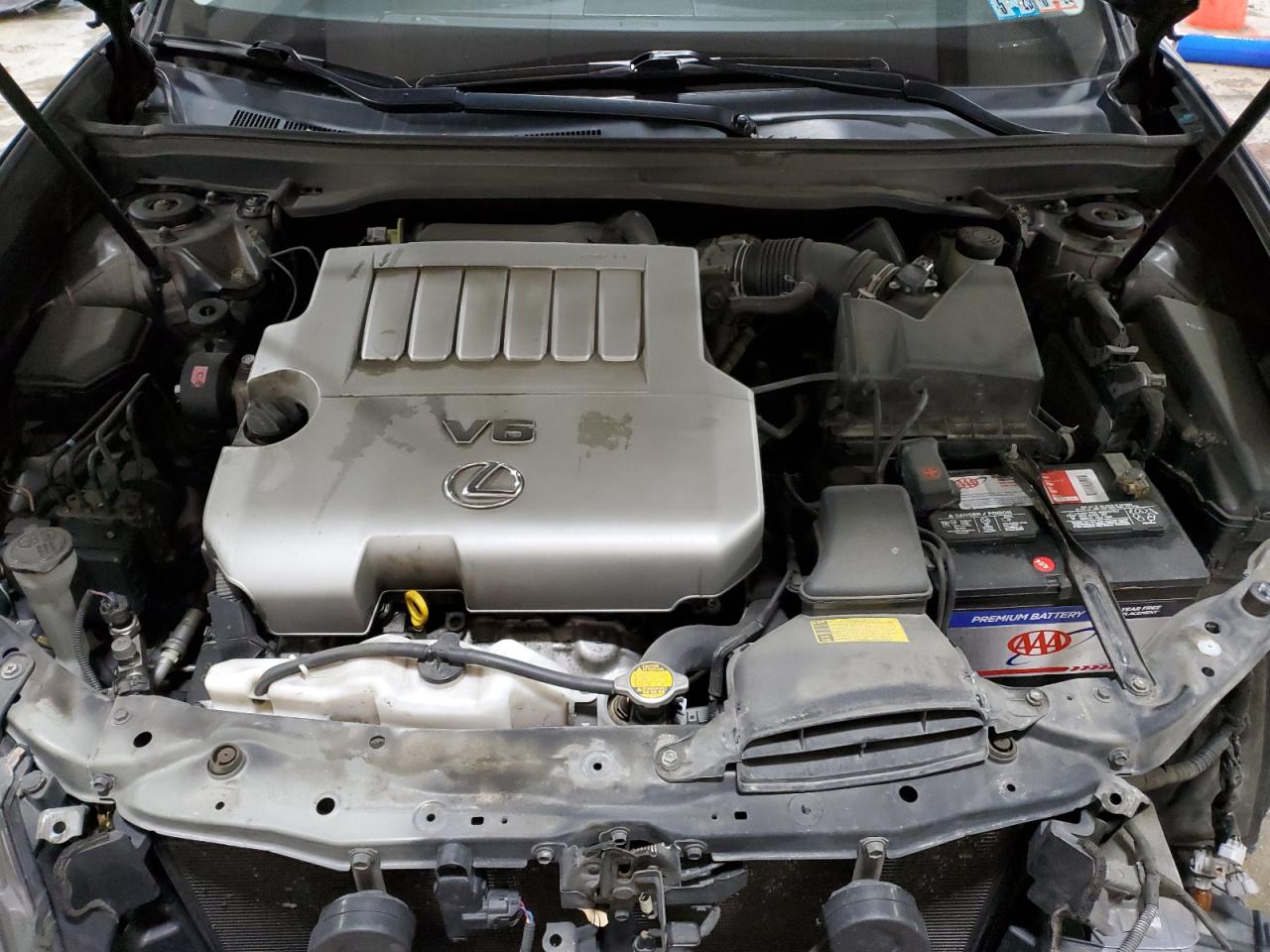 2013 Lexus ES - Image 12