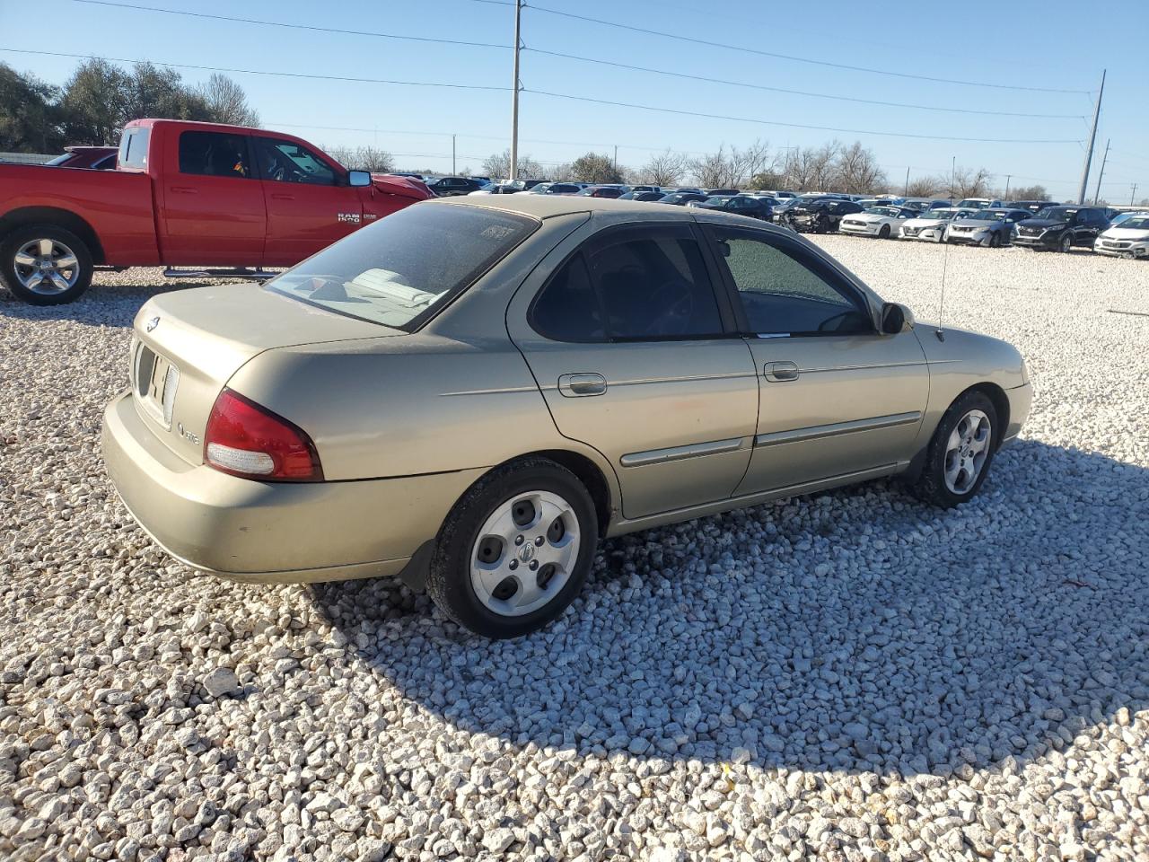 2001 Nissan Sentra - Image 3