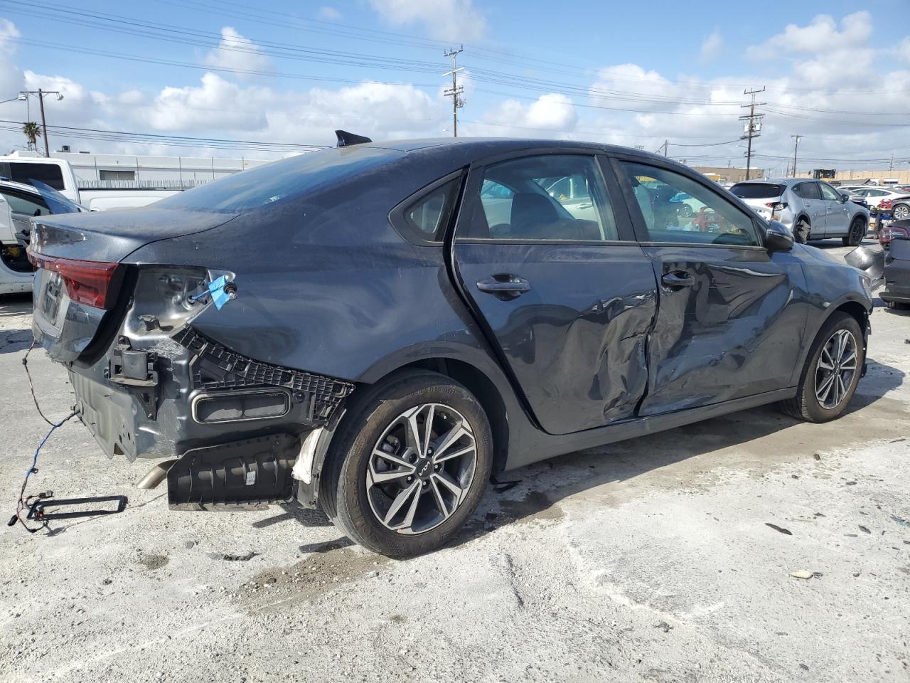 2023 Kia Forte - Image 3