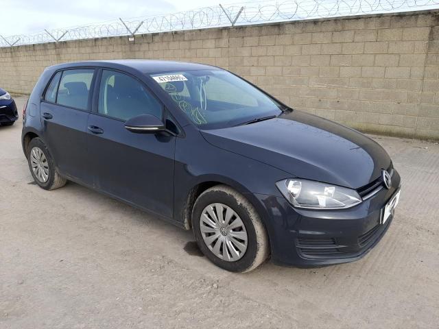 2013 VOLKSWAGEN GOLF S BLU