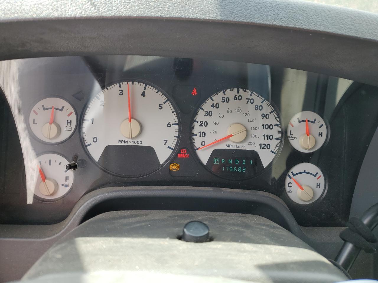 2007 Dodge RAM - Image 9