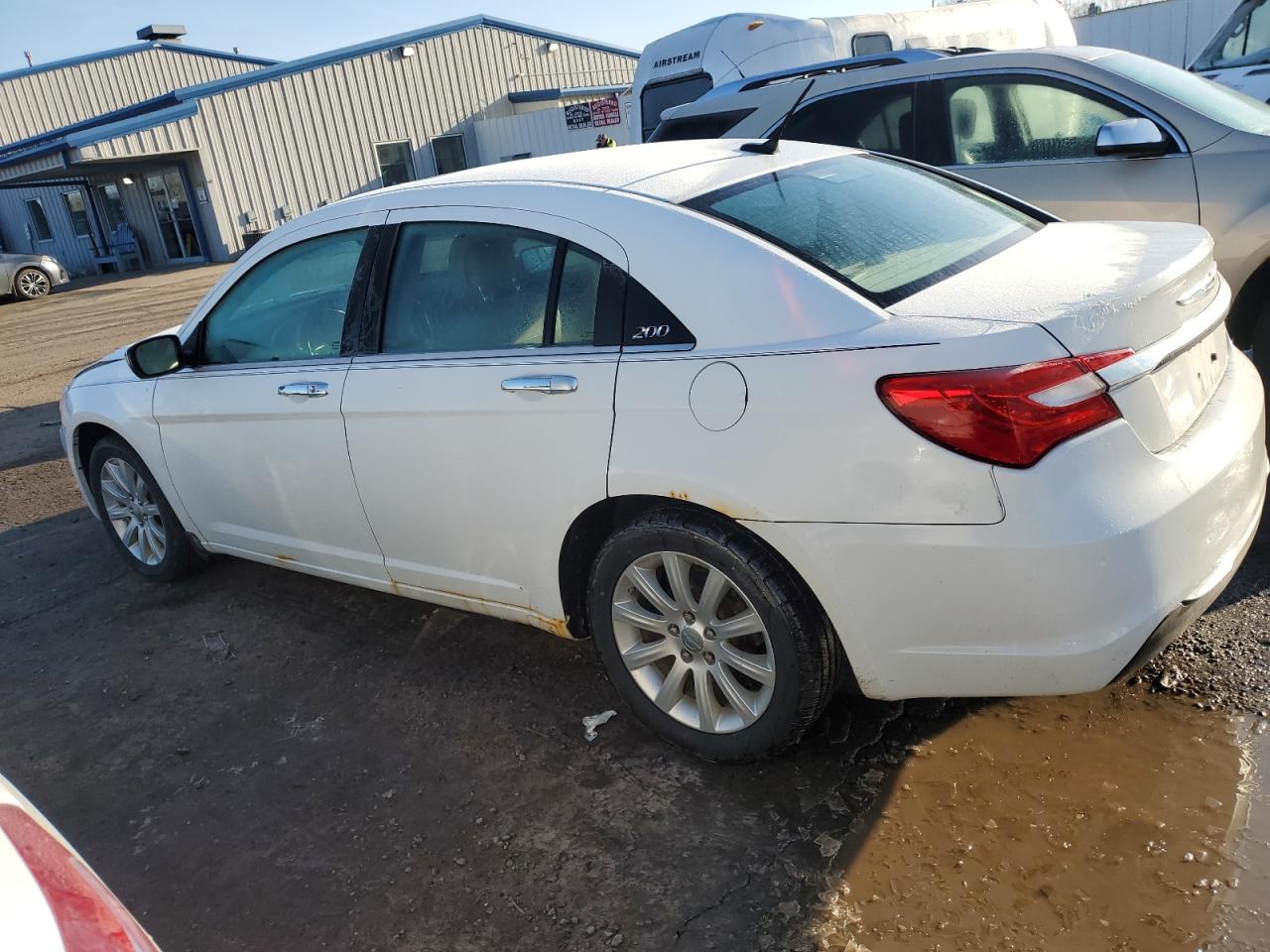 2014 Chrysler 200 - Image 2