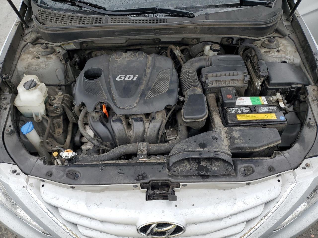 2013 Hyundai Sonata - Image 11